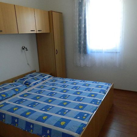 Apartments Skender Čižići Екстериор снимка