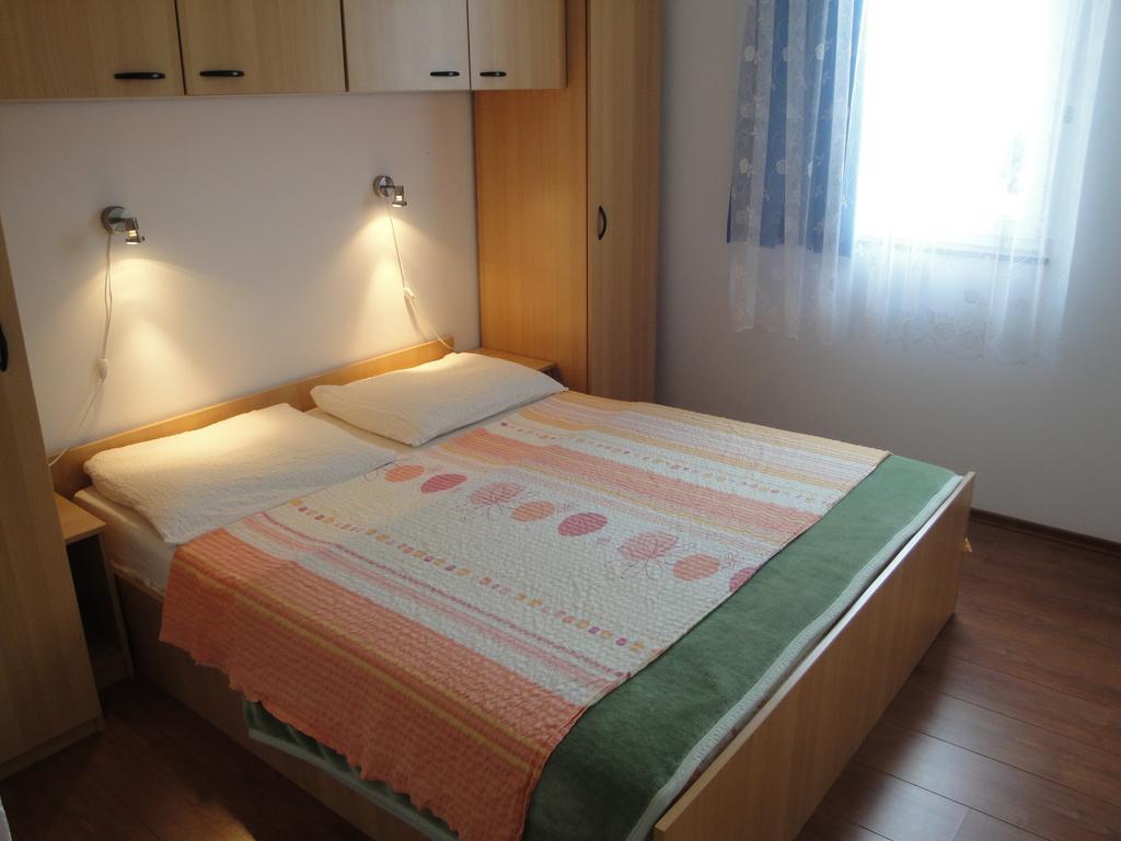 Apartments Skender Čižići Стая снимка