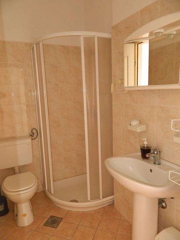 Apartments Skender Čižići Екстериор снимка
