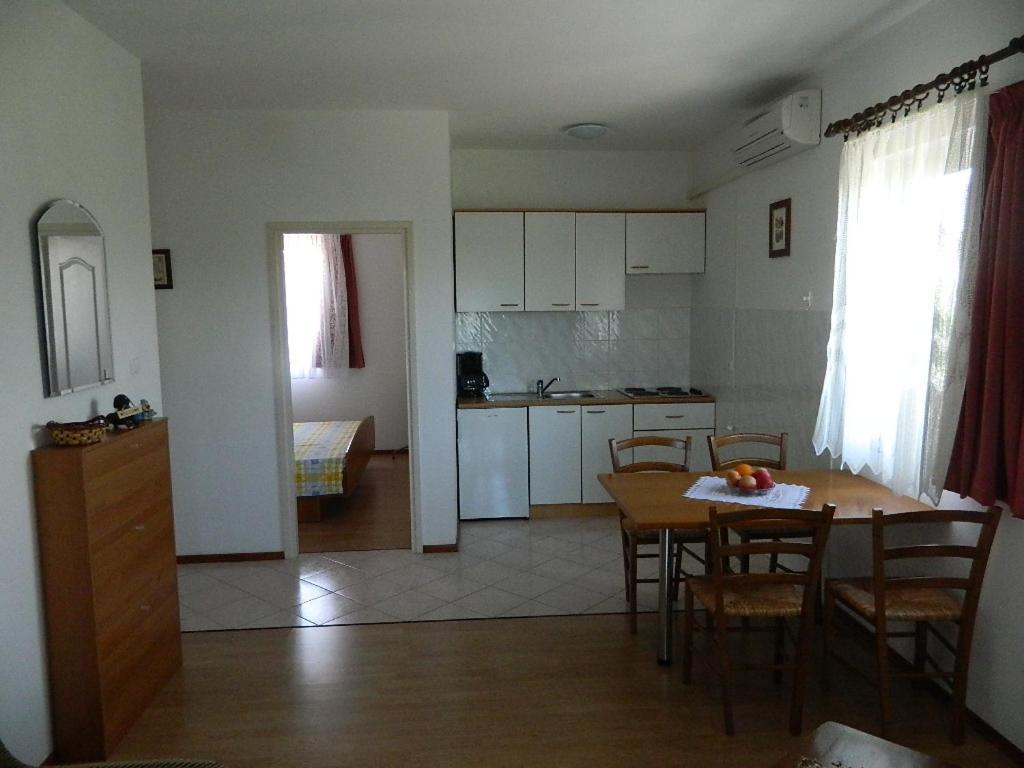 Apartments Skender Čižići Екстериор снимка